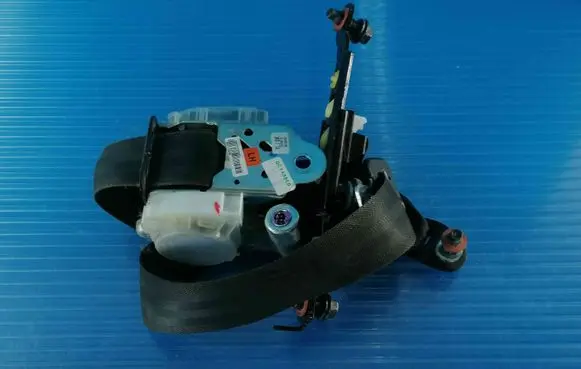 Hyundai i20 (PB PBT) Front seatbelt 888701J200SPI