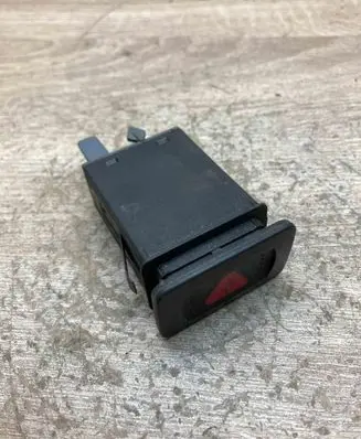 Volkswagen Golf IV Hazard light switch 1J0953235J