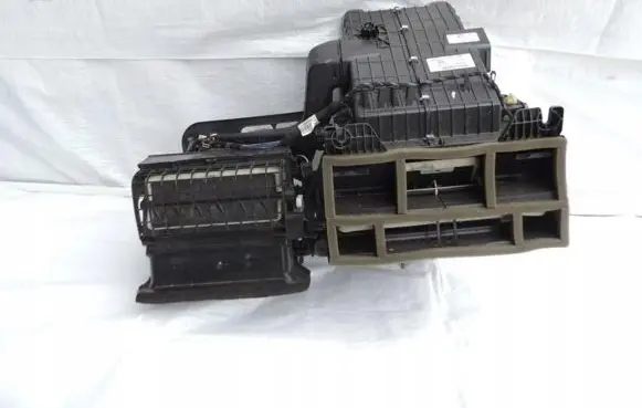 Opel Astra K Interior heater climate box assembly 39155235