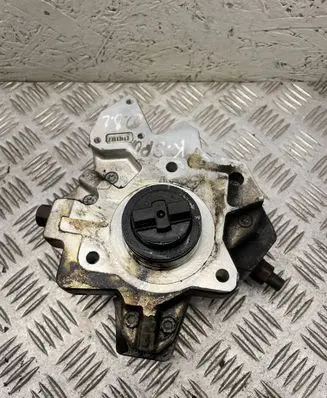 KIA Sportage Fuel injection high pressure pump 0445010121 3310027400