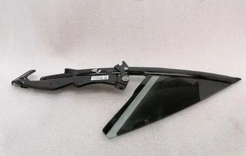 Aston Martin DB11 Front door window glass four-door AD43C262A36AL