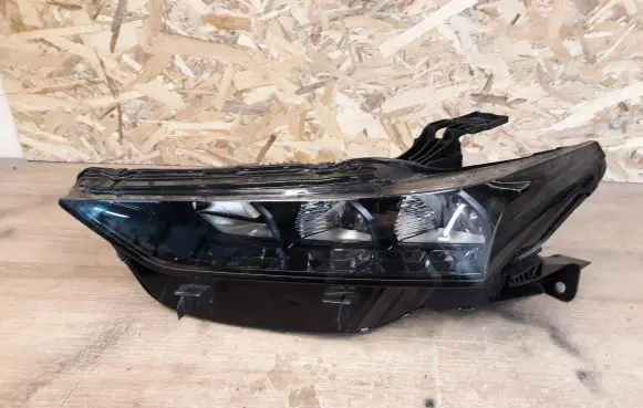 Citroen DS4 Headlight/headlamp 9851700780