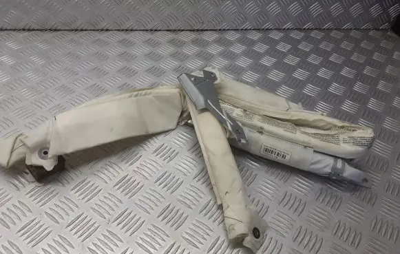 Seat Leon (1P) Roof airbag