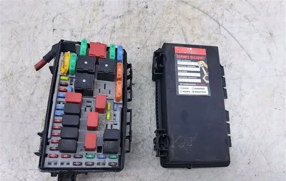 Fiat Grande Punto Comfort/convenience module 51737884