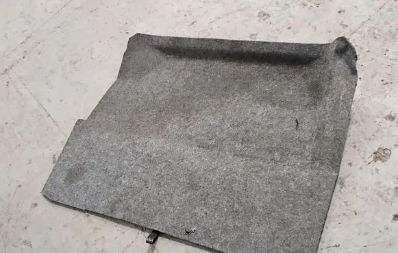 BMW Z3 E36 Trunk/boot floor carpet liner 8399298 10040610