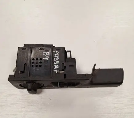Volkswagen PASSAT B4 Light switch 3A1941531F