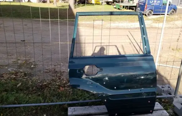 Hyundai Terracan Rear door