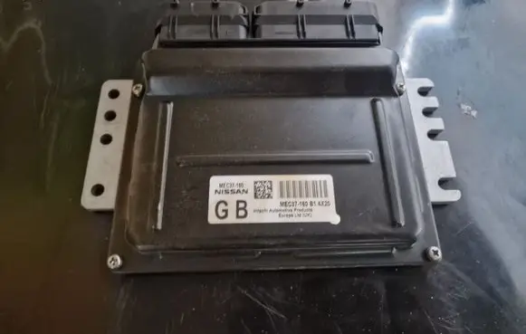 Nissan Primera Engine control unit/module MEC37160