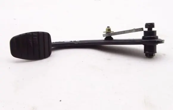 Renault Trafic II (X83) Brake pedal RENAULT_TRAFIC_II_OPEL_VIVARO_01-14_PEDAŁ_HAMULCA