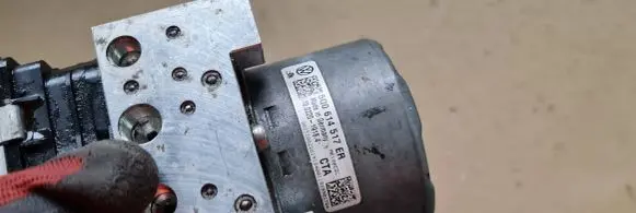 Audi Q3 F3 ABS Pump 5Q0614517ER 10062931651 10091743133