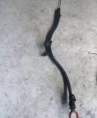 Audi A3 S3 A3 Sportback 8P Oil level dip stick 03L103634