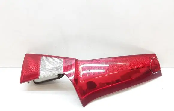 Volvo V70 Tailgate rear/tail lights
