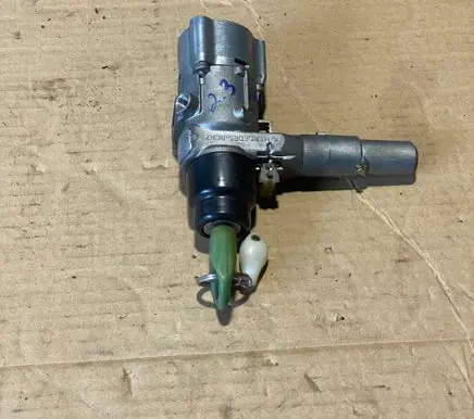 Mercedes-Benz E W124 Ignition lock