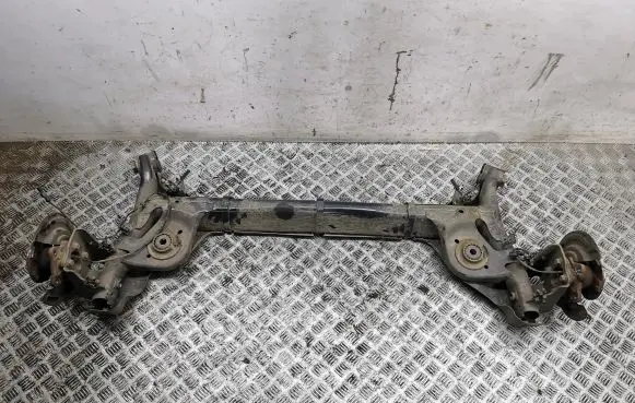 Nissan Juke II F16 Rear axle beam 