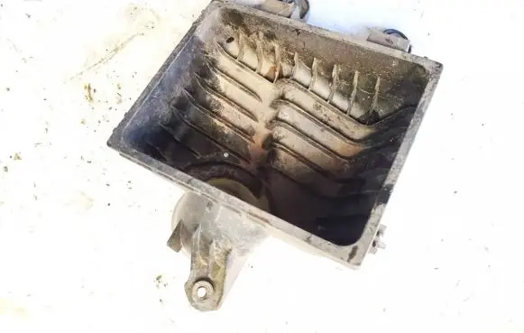 Mazda Xedos 9 Air filter box kl4713320a 114000-7660