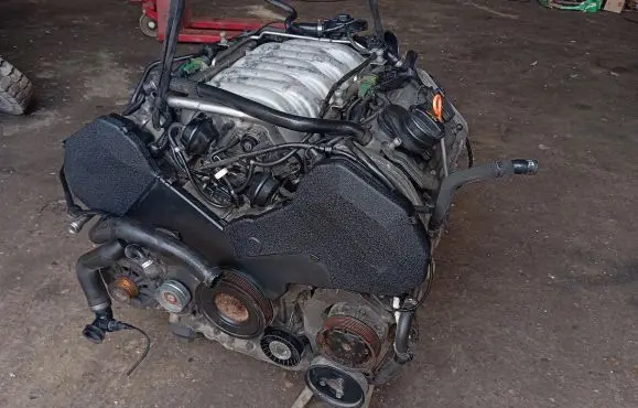 Volkswagen Touareg I Engine AXQ028204