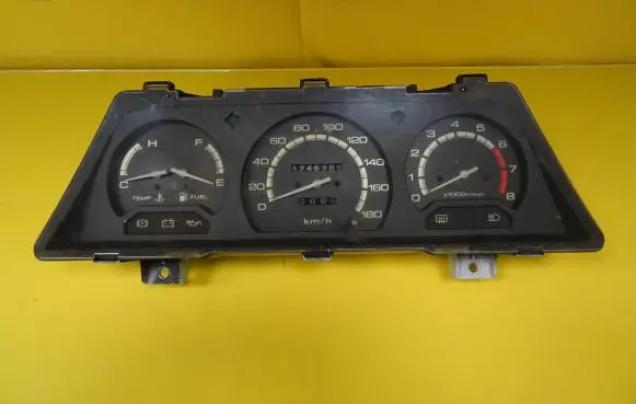 Toyota Corolla E110 Speedometer (instrument cluster)