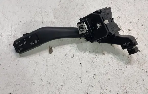 Volkswagen Golf V Indicator stalk 1L0953513A
