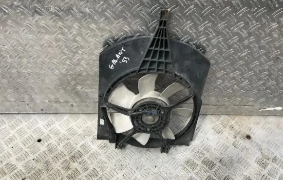 Mitsubishi Galant Radiator cooling fan shroud