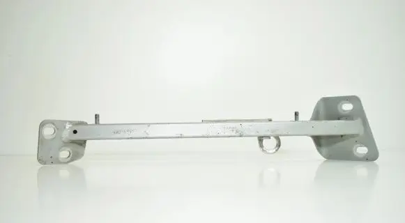 Audi A8 S8 D3 4E Fender mounting bracket 4E0805463F