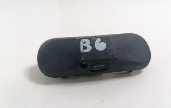 Volkswagen PASSAT B6 Windshield washer spray nozzle 5M0955986