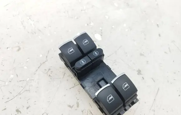 Volkswagen Touareg II Electric window control switch 7P6959857 02441808 A2C53355730