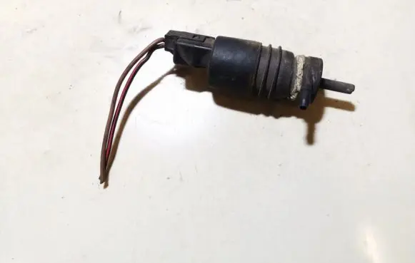 BMW X5 E53 Windscreen/windshield washer pump 8384516 18189