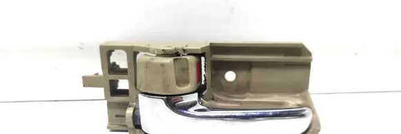 Toyota Corolla Verso E121 Front door interior handle