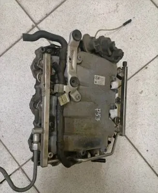 Mercedes-Benz ML W164 Intake manifold A2721402401