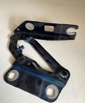 Engine bonnet/hood hinges