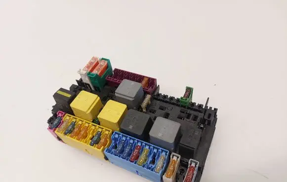 Mercedes-Benz CLA C117 X117 W117 Fuse module A2469067100
