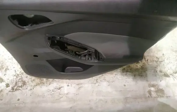 Ford Focus Rear door card panel trim