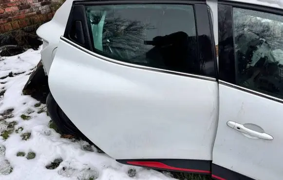 Renault Clio IV Rear door TEQNC