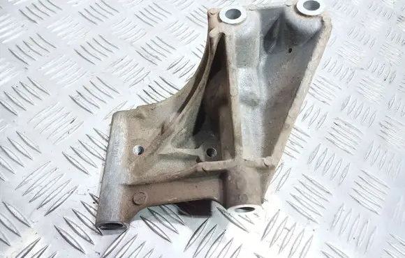 Suzuki SX4 Gearbox mounting bracket S178J
