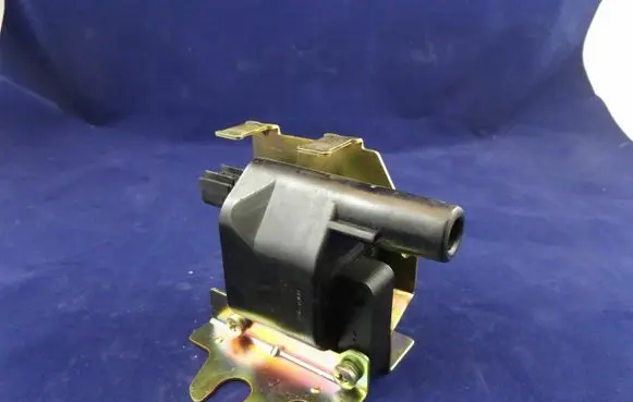 Suzuki Swift Cultus High voltage ignition coil 470336 3341062E10 96067256