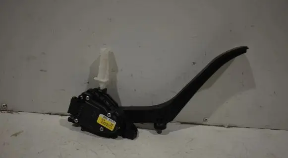 Audi Q7 4L Accelerator throttle pedal 7L0723507