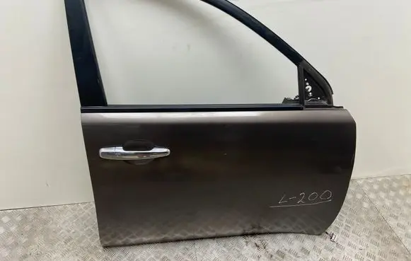 Mitsubishi L200 Front door