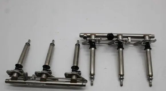 Mercedes-Benz S W222 Fuel distributor A2760702195