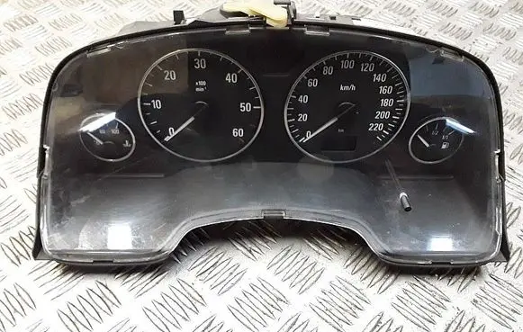 Speedometer (instrument cluster)