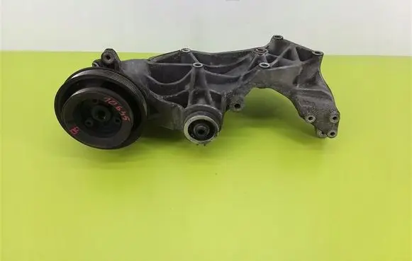 Audi A4 S4 B5 8D Power steering pump