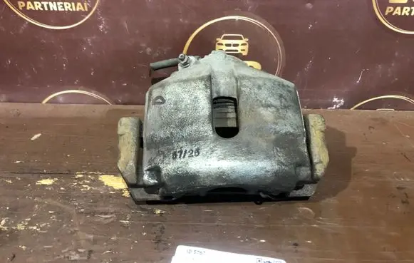 Skoda Octavia Mk2 (1Z) Front brake caliper