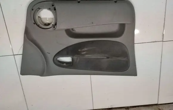 Renault Scenic I Front door card panel trim 8200187347
