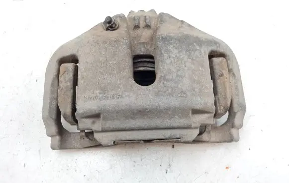 BMW 5 GT F07 Front brake caliper 239R9