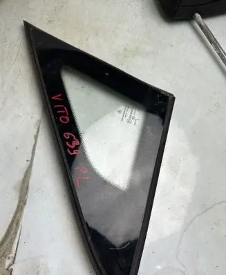 Mercedes-Benz Vito Viano W639 Front triangle window/glass 5454