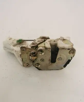 Mitsubishi Pajero Front door lock