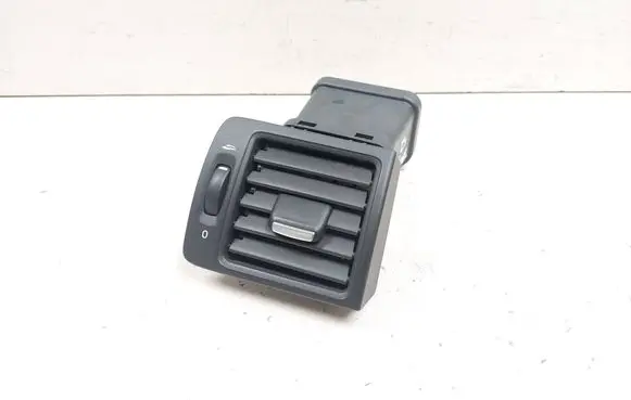 Volvo V50 Dashboard side air vent grill/cover trim 506002