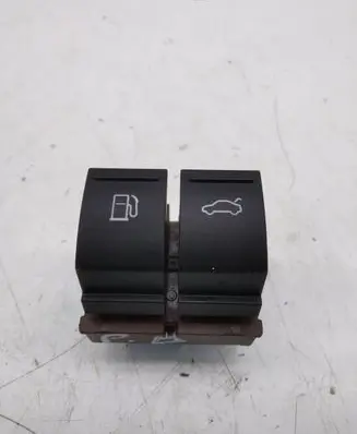 Volkswagen PASSAT CC Fuel tank opening switch 