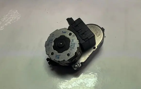 BMW 3 E36 Intake manifold valve actuator/motor 83629279 362927 0325901