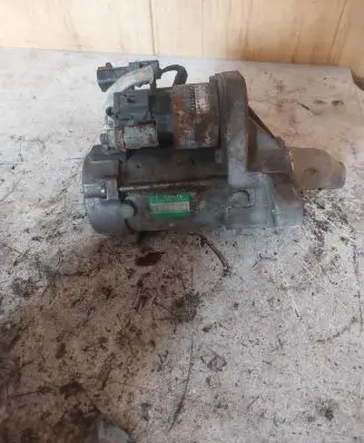 Toyota RAV 4 (XA40) Starter motor 4380001053