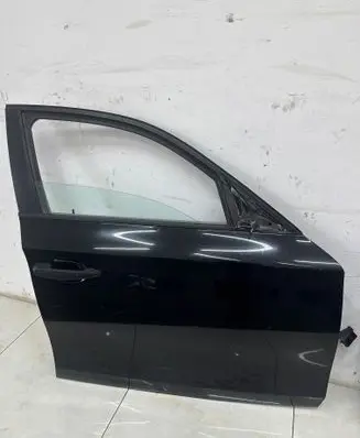 BMW 1 E81 E87 Front door 